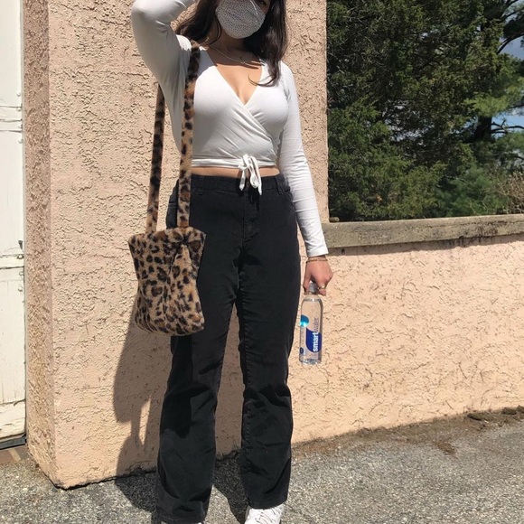 Fluffy Cheeta Bag - Picture 4 of 5